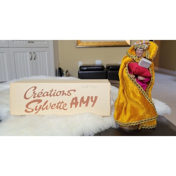 Extremely Hard to Find  Sylvette Amy Gold King - Picture 2 of 7